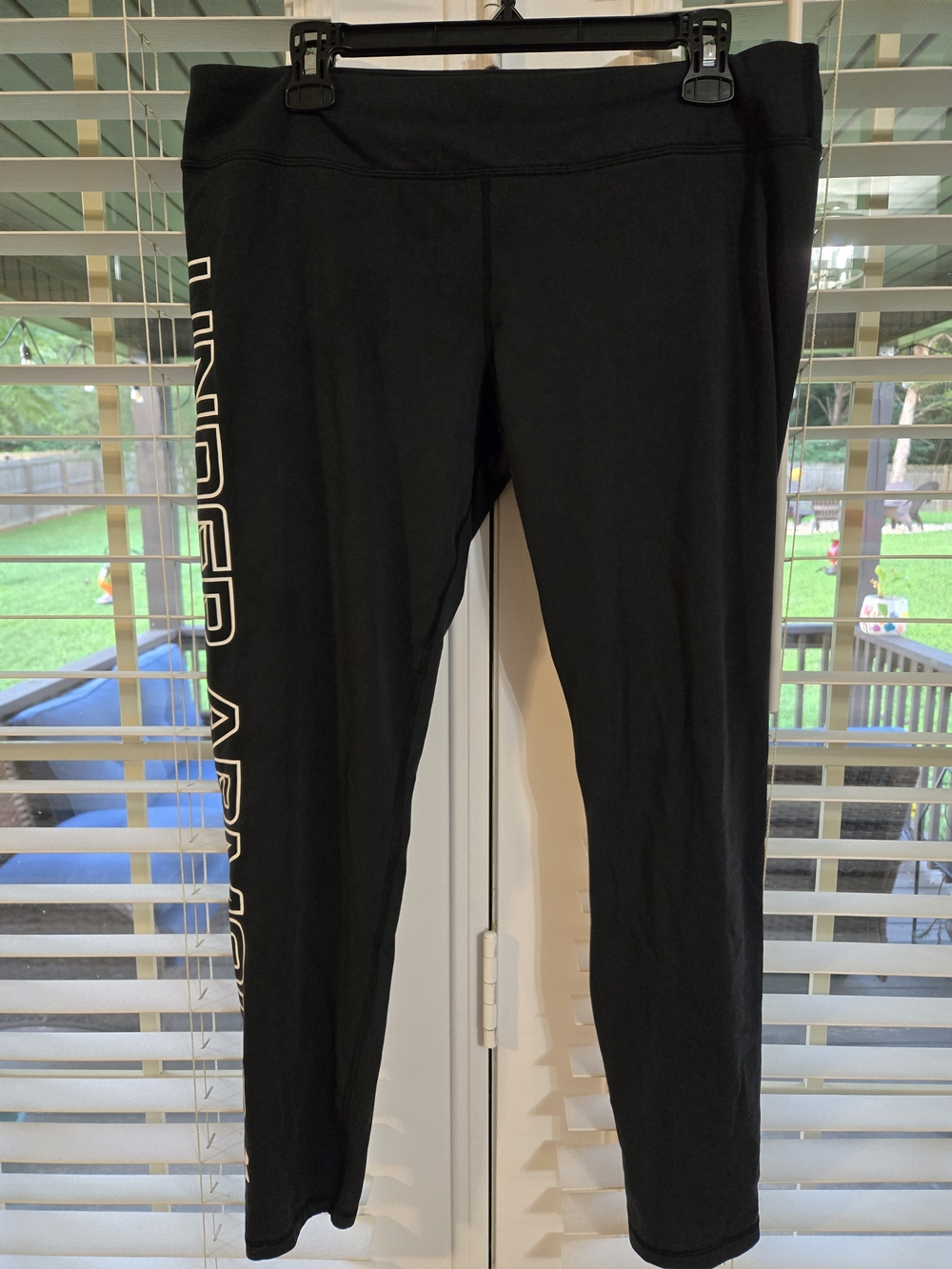 Under Armour Leggings with White Side Logo Sz XL
